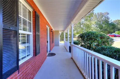 85 Valley View Dr, Covington, GA 30016 photo 5