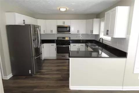 3264 Roundfield Cir, Duluth, GA 30096 photo 8