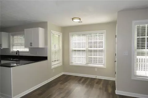 3264 Roundfield Cir, Duluth, GA 30096 photo 11