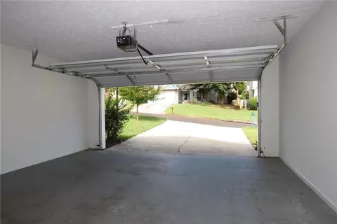 3264 Roundfield Cir, Duluth, GA 30096 photo 36