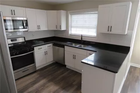 3264 Roundfield Cir, Duluth, GA 30096 photo 9