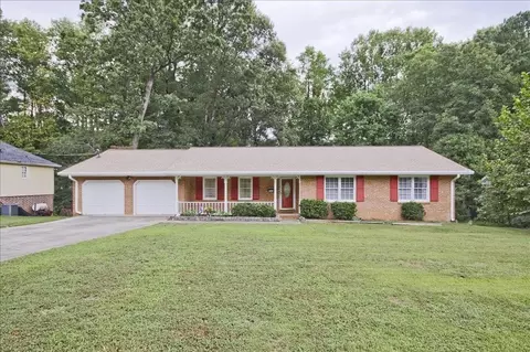 3084 Periwinkle Dr, Snellville, GA 30078