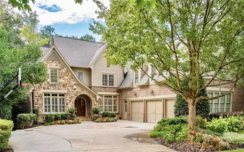 2982 Mabry Rd NE, Atlanta, GA 30319