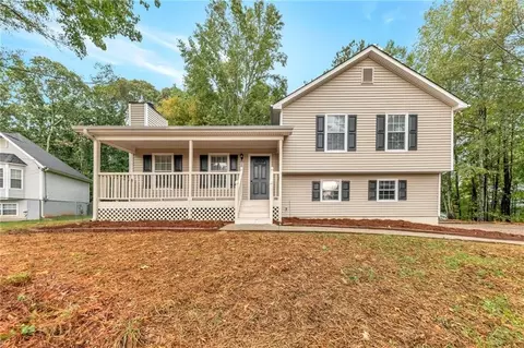 194 Rainbow Ln, Hiram, GA 30141
