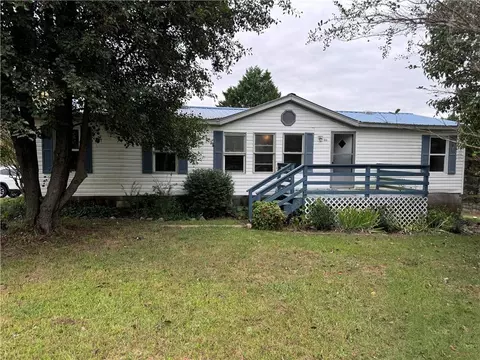 22 Westmoreland Meadows Dr, Cleveland, GA 30528