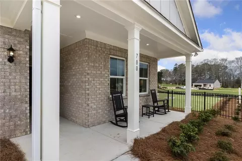 1918 Amaryllis Dr, Grayson, GA 30017 photo 2