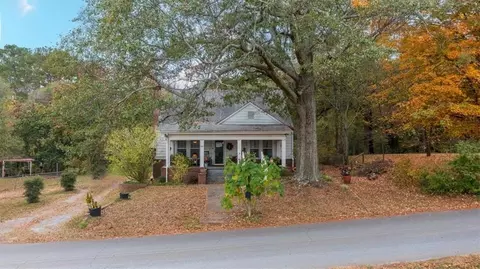 628 Olive St, Cedartown, GA 30125