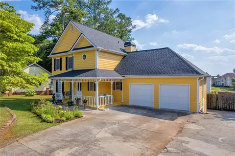 343 Regal Dr, Lawrenceville, GA 30046
