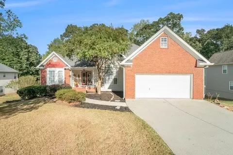 3738 Nina Ct, Loganville, GA 30052