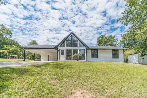 1791 Lindy Ct NW, Conyers, GA 30012