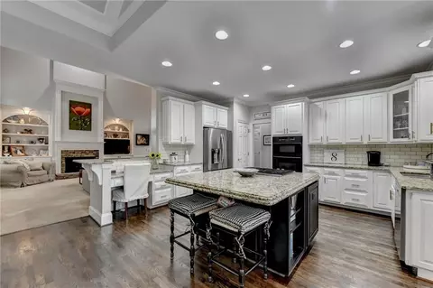 8025 Halstead Dr, Suwanee, GA 30024 photo 14