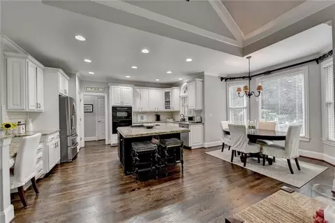 8025 Halstead Dr, Suwanee, GA 30024 photo 11