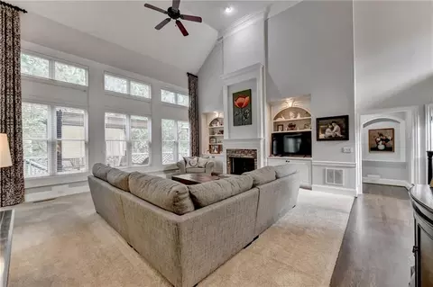 8025 Halstead Dr, Suwanee, GA 30024 photo 8