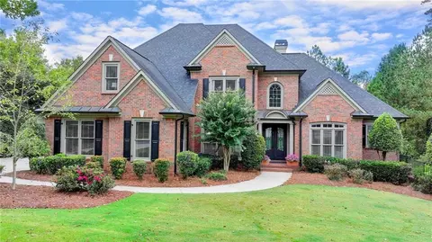 8025 Halstead Dr, Suwanee, GA 30024