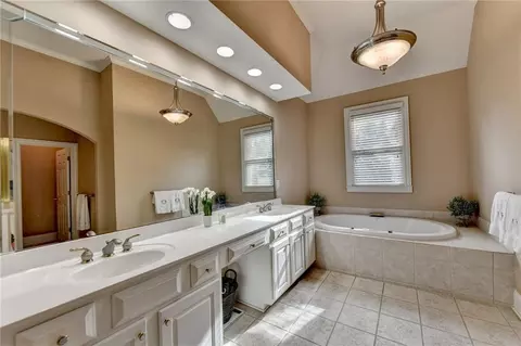 8025 Halstead Dr, Suwanee, GA 30024 photo 30
