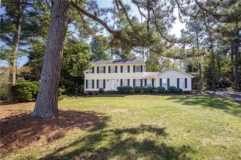 1940 Paces Landing Ct, Conyers, GA 30012