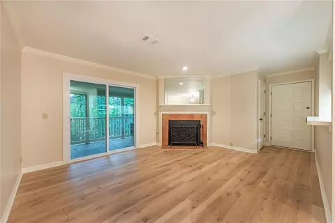 120 Barrington Hills Dr, Sandy Springs, GA 30328