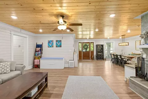 Entry Way - 11696 Highway 278 E, Covington, GA 30014 photo 2 of 5
