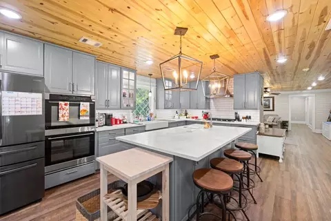 Kitchen - 11696 Highway 278 E, Covington, GA 30014 photo 3 of 8