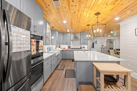 Kitchen - 11696 Highway 278 E, Covington, GA 30014 photo 4 of 8