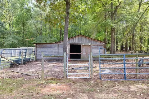 Exterior - 11696 Highway 278 E, Covington, GA 30014 photo 14 of 23