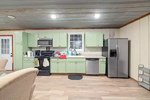 Kitchen - 11696 Highway 278 E, Covington, GA 30014 photo 8 of 8