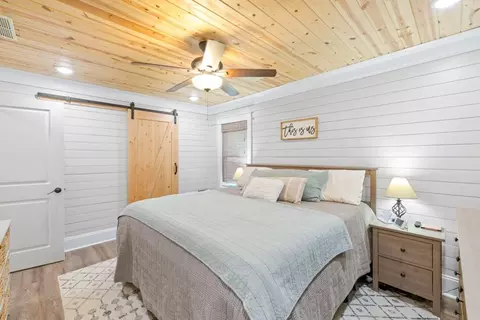 Bedroom - 11696 Highway 278 E, Covington, GA 30014 photo 7 of 10