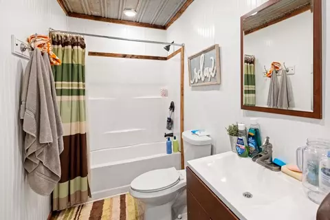 Bath - 11696 Highway 278 E, Covington, GA 30014 photo 8 of 8