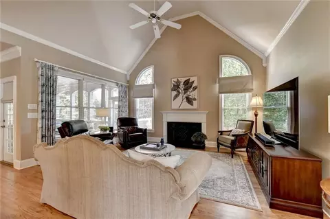 6945 Kettering Ln, Suwanee, GA 30024 photo 19