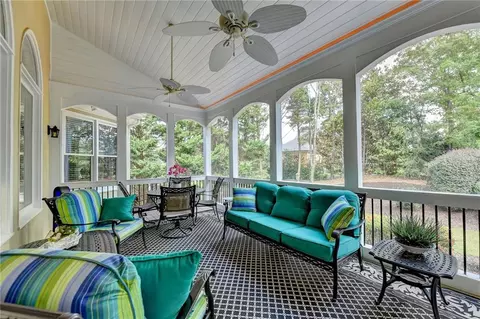 6945 Kettering Ln, Suwanee, GA 30024 photo 20