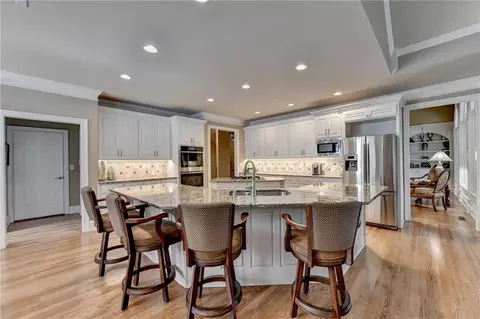6945 Kettering Ln, Suwanee, GA 30024 photo 14