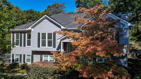 19 Wood Forest Dr SW, Cartersville, GA 30120
