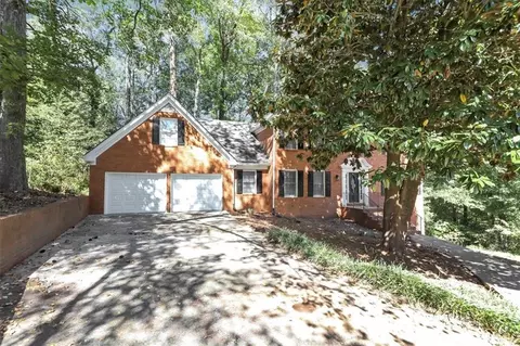 645 Terry Ct, Lawrenceville, GA 30044