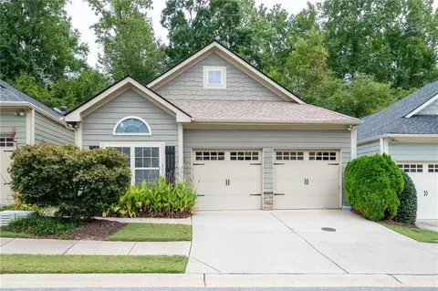 219 Oakleaf Dr, Acworth, GA 30102