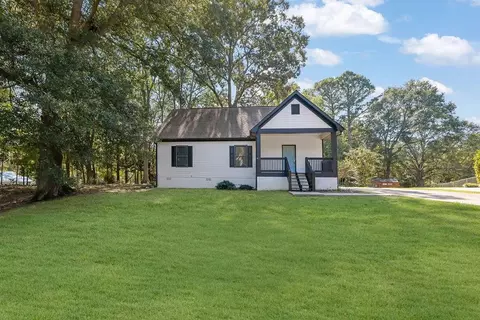 29 Oak Ave, Jefferson, GA 30549