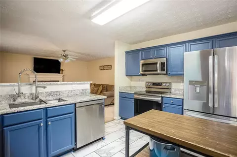 290 Avonlea Dr, Covington, GA 30016 photo 9
