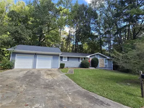 1858 Vauxhall Dr, Lithonia, GA 30058