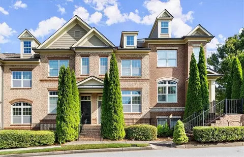 7480 Glisten Ave, Atlanta, GA 30328