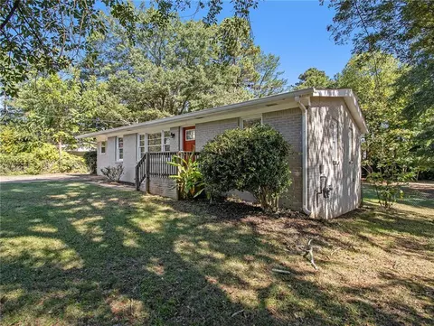 2852 Herrington Dr, Peachtree Corners, GA 30071