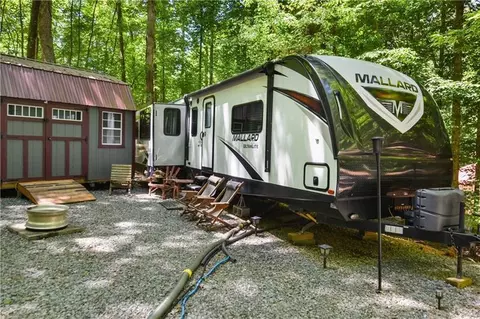 286 26th St, Ellijay, GA 30540