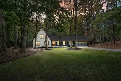 1930 Six Branches Dr, Roswell, GA 30076