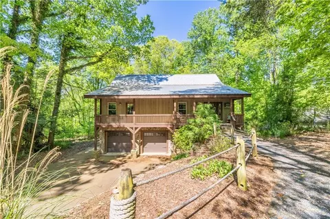 8505 Lake Hollow Dr, Gainesville, GA 30506