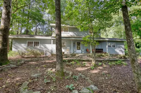39 Deerfield Rd, Covington, GA 30014