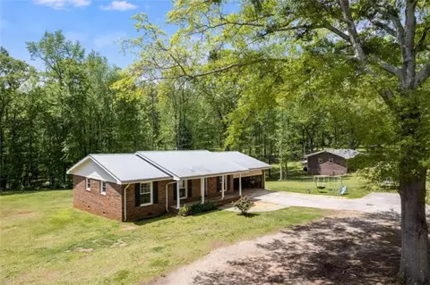 5600 Smithfield Rd, Bowdon, GA 30108