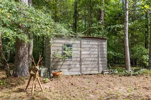 Exterior - 2862 Tree Top Rd, Dacula, GA 30019 photo 17 of 19