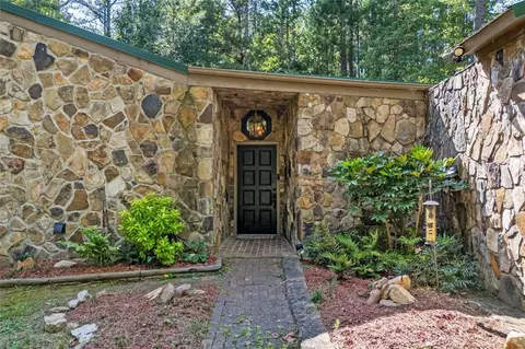 Exterior - 2862 Tree Top Rd, Dacula, GA 30019 photo 7 of 19
