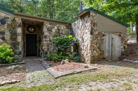 Exterior - 2862 Tree Top Rd, Dacula, GA 30019 photo 16 of 19