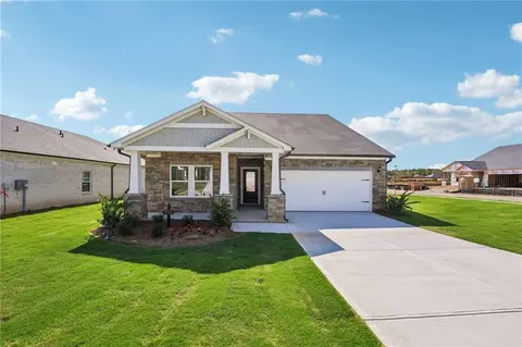 7752 Plymouth Dr, Fairburn, GA 30213