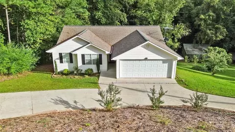 150 Donalyn Ln, Baldwin, GA 30511