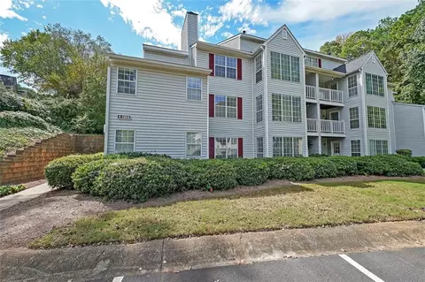 1302 Glenleaf Dr, Peachtree Corners, GA 30092